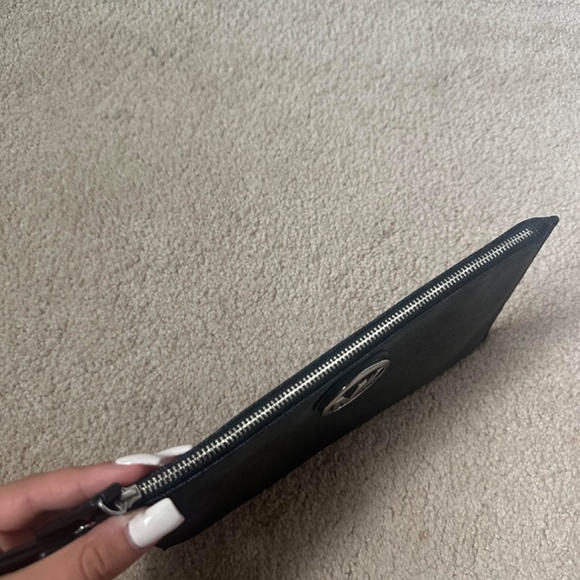 Michael Kors Leather Logo Wristlet - Picture 4 of 8